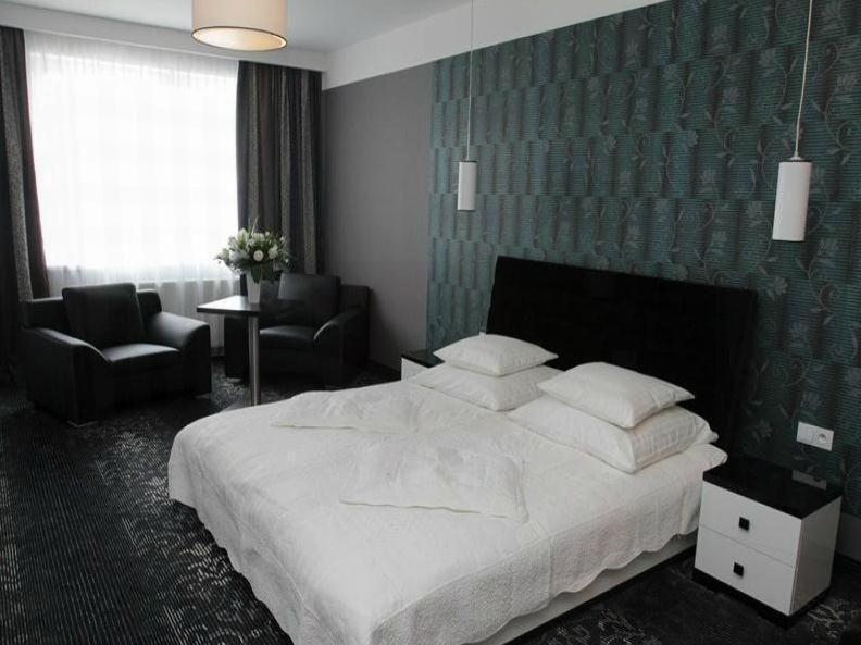 Hotel Europa لوبين الغرفة الصورة